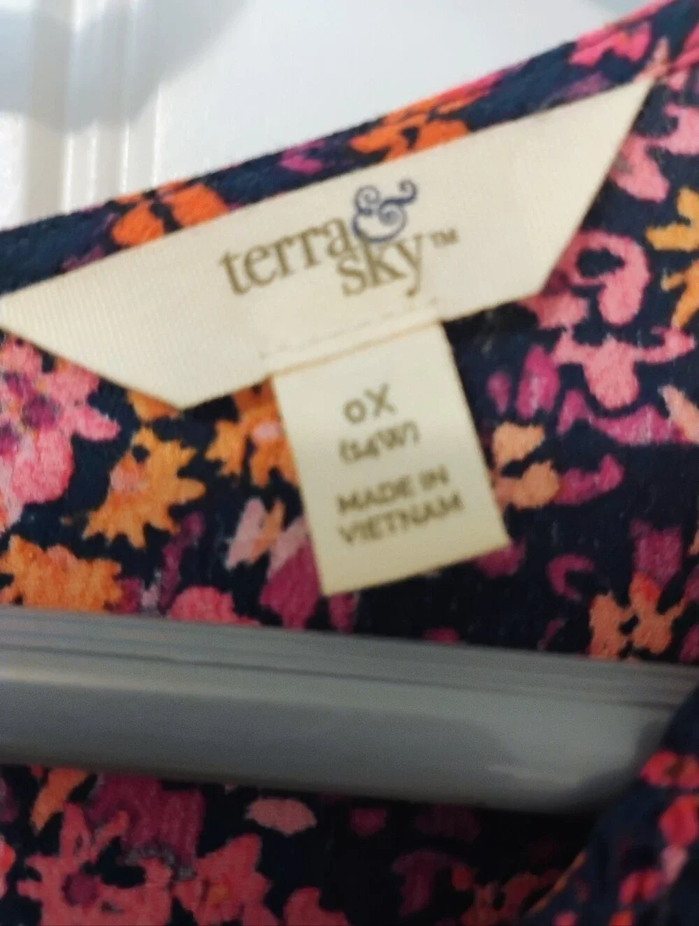 Terra&Sky Ladies Top - Picture 6 of 6